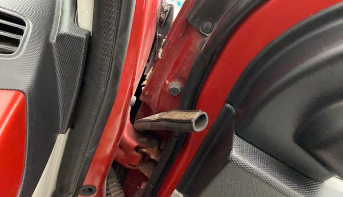 2018 Tata Tiago XZA PETROL, Petrol, Automatic, 27,947 km, Driver-side door - Beading has minor damage