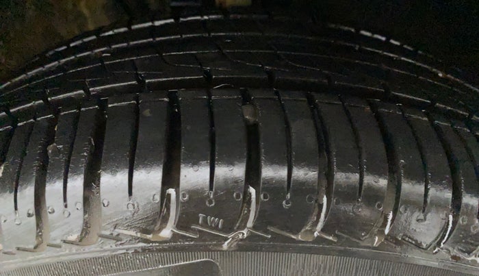 2013 Volkswagen Polo HIGHLINE1.2L PETROL, Petrol, Manual, 26,798 km, Left Rear Tyre Tread