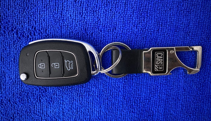 2020 Hyundai NEW I20 SPORTZ 1.0T GDI IMT, Petrol, Manual, 12,445 km, Key Close Up