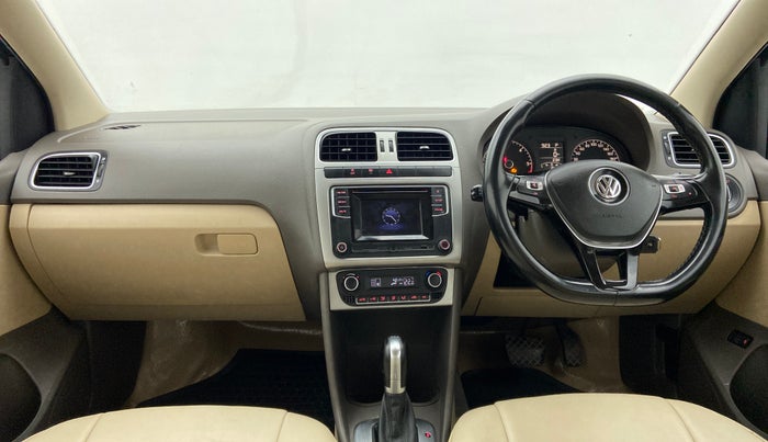 2016 Volkswagen Vento HIGHLINE 1.5 AT, Diesel, Automatic, 96,216 km, Dashboard