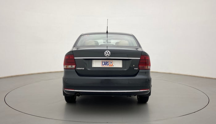 2016 Volkswagen Vento HIGHLINE 1.5 AT, Diesel, Automatic, 96,216 km, Back/Rear