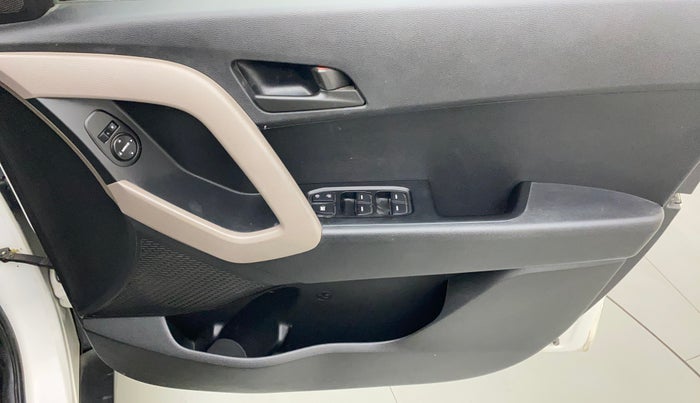 2016 Hyundai Creta E PLUS 1.6 PETROL, Petrol, Manual, 57,274 km, Driver Side Door Panels Control