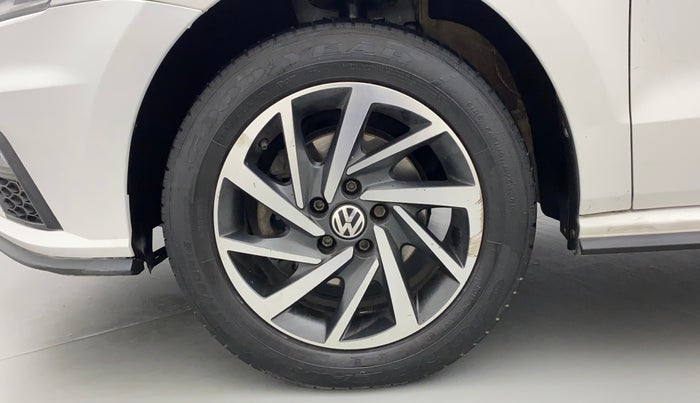 2021 Volkswagen Polo COMFORTLINE 1.0L MPI, Petrol, Manual, 49,019 km, Left Front Wheel