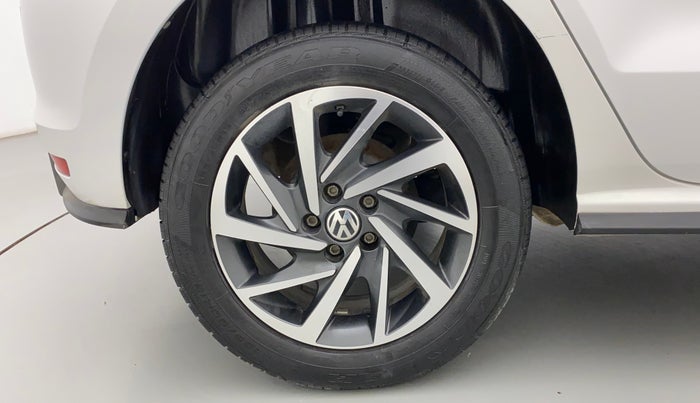 2021 Volkswagen Polo COMFORTLINE 1.0L MPI, Petrol, Manual, 49,019 km, Right Rear Wheel