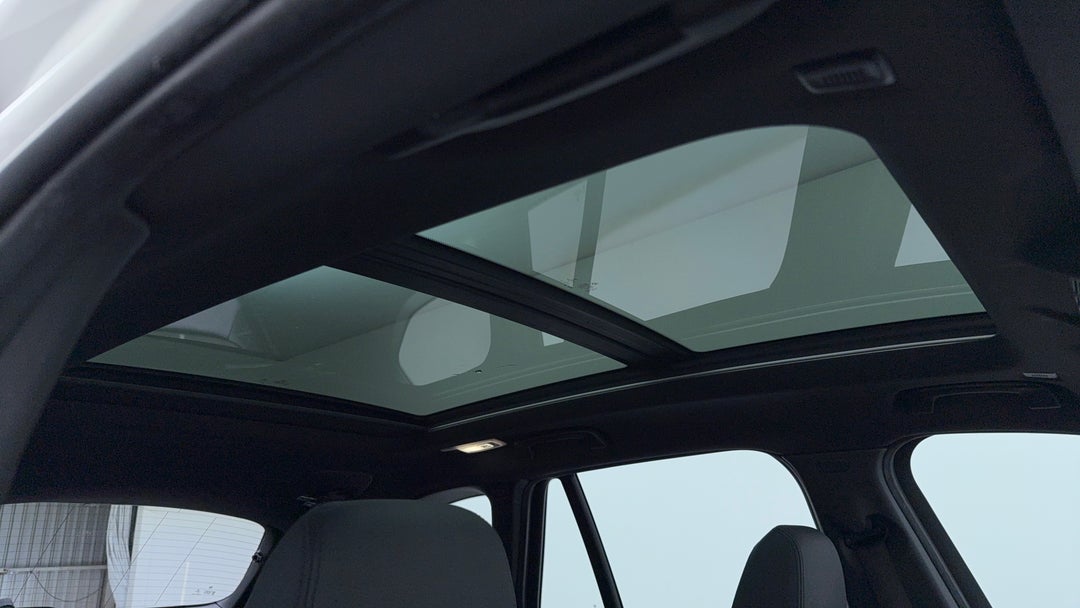 Interior Sunroof/Moonroof