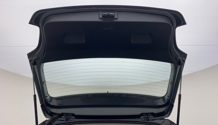 2019 Volkswagen Polo COMFORTLINE 1.0 PETROL, Petrol, Manual, 32,955 km, Boot Door Open