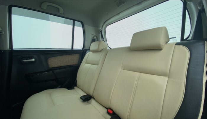 2018 Maruti Wagon R 1.0 VXI, CNG, Manual, 75,704 km, Right Side Rear Door Cabin