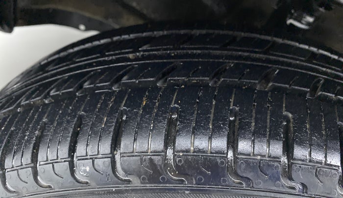 2018 Maruti Wagon R 1.0 VXI, CNG, Manual, 75,704 km, Left Front Tyre Tread