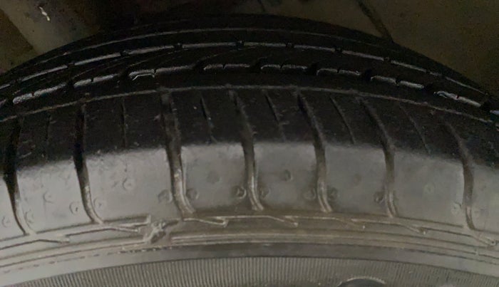 2018 Tata NEXON XM PETROL, Petrol, Manual, 25,528 km, Left Front Tyre Tread