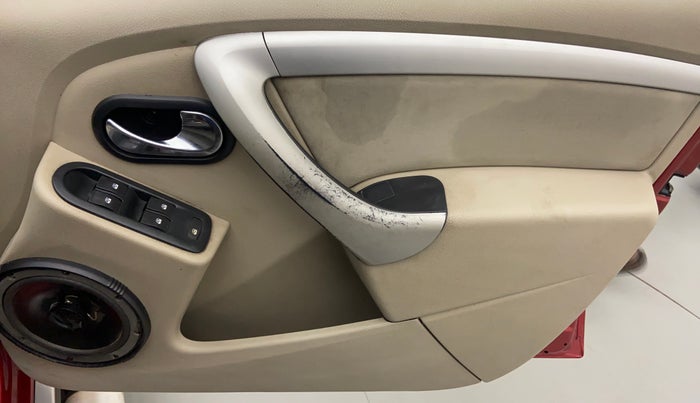 2015 Nissan Terrano XL PLUS 85 PS DEISEL, Diesel, Manual, 86,058 km, Driver Side Door Panels Control