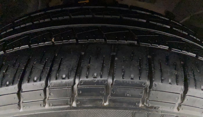 2015 Nissan Terrano XL PLUS 85 PS DEISEL, Diesel, Manual, 86,058 km, Right Front Tyre Tread