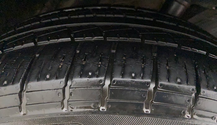 2015 Nissan Terrano XL PLUS 85 PS DEISEL, Diesel, Manual, 86,058 km, Right Rear Tyre Tread