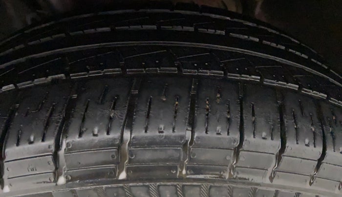 2015 Nissan Terrano XL PLUS 85 PS DEISEL, Diesel, Manual, 86,058 km, Left Front Tyre Tread