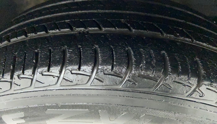 2018 Maruti Baleno DELTA 1.2 K12, Petrol, Manual, 31,209 km, Right Front Tyre Tread