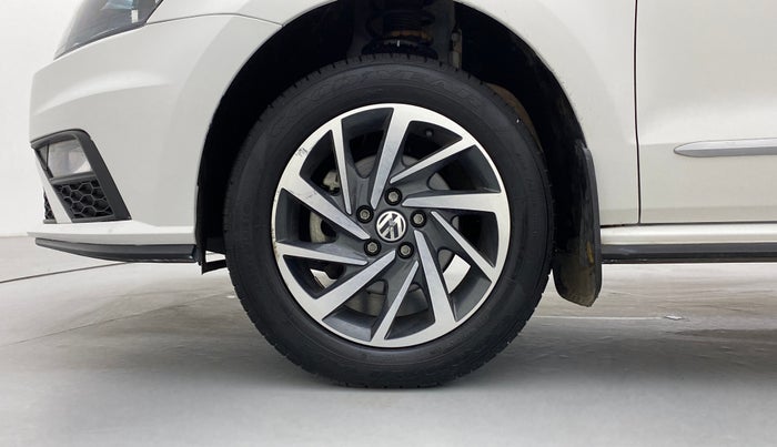 2020 Volkswagen Polo COMFORTLINE PLUS 1.0, Petrol, Manual, 8,373 km, Left Front Wheel