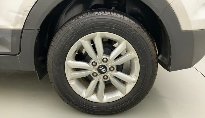 2015 Hyundai Creta SX PLUS 1.6 PETROL, Petrol, Manual, 65,142 km, Left Rear Wheel