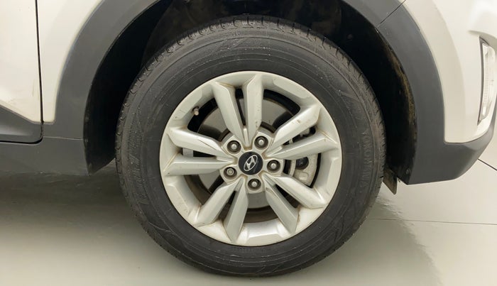 2015 Hyundai Creta SX PLUS 1.6 PETROL, Petrol, Manual, 65,142 km, Right Front Wheel