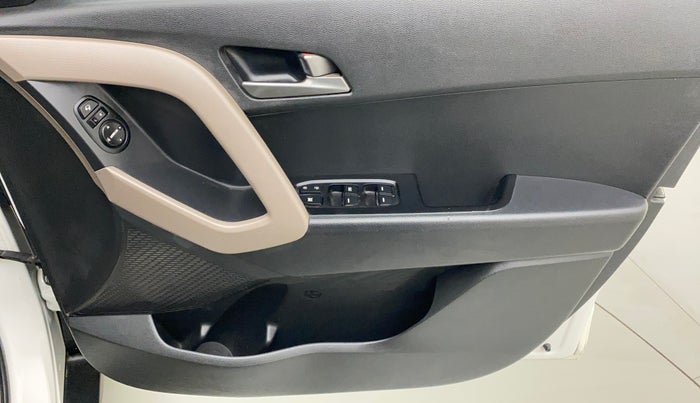 2015 Hyundai Creta SX PLUS 1.6 PETROL, Petrol, Manual, 65,142 km, Driver Side Door Panels Control