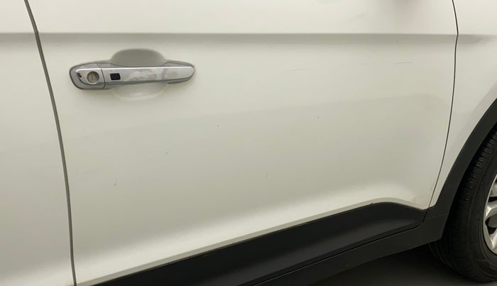 2015 Hyundai Creta SX PLUS 1.6 PETROL, Petrol, Manual, 65,142 km, Driver-side door - Minor scratches