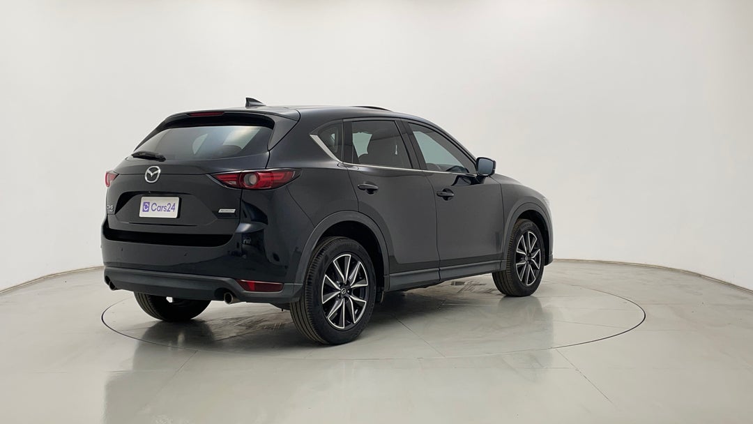 Right Back Diagonal (45- Degree) View