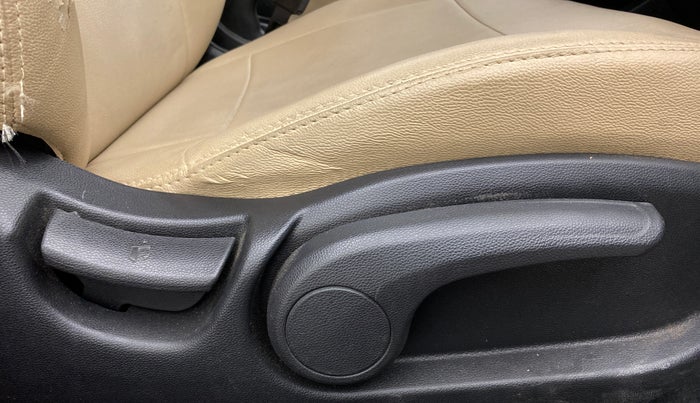 2019 Hyundai Elite i20 1.2 SPORTS PLUS VTVT, Petrol, Manual, 36,671 km, Driver Side Adjustment Panel