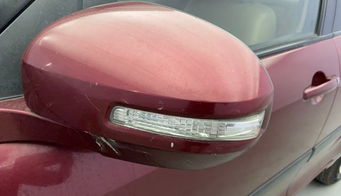 2015 Maruti Swift Dzire VXI, Petrol, Manual, 53,109 km, Left rear-view mirror - Cover has minor damage