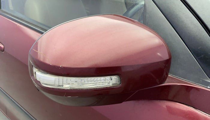 2015 Maruti Swift Dzire VXI, Petrol, Manual, 53,109 km, Right rear-view mirror - Cover has minor damage