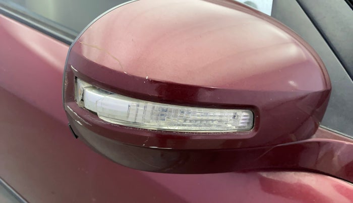2015 Maruti Swift Dzire VXI, Petrol, Manual, 53,109 km, Right rear-view mirror - Indicator light has minor damage
