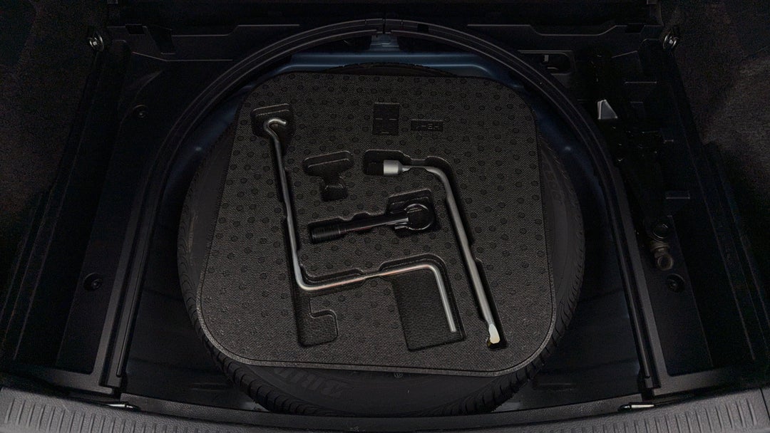 2017 Toyota Corolla Ascent Sport, Automatic, 104443 km, Spare Wheel