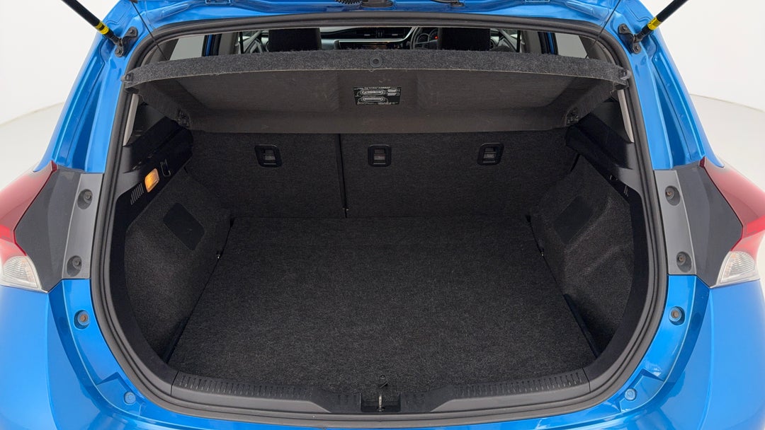 2017 Toyota Corolla Ascent Sport, Automatic, 104443 km, Boot Inside View