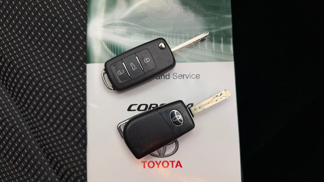 2017 Toyota Corolla Ascent Sport, Automatic, 104443 km, Key Close-up