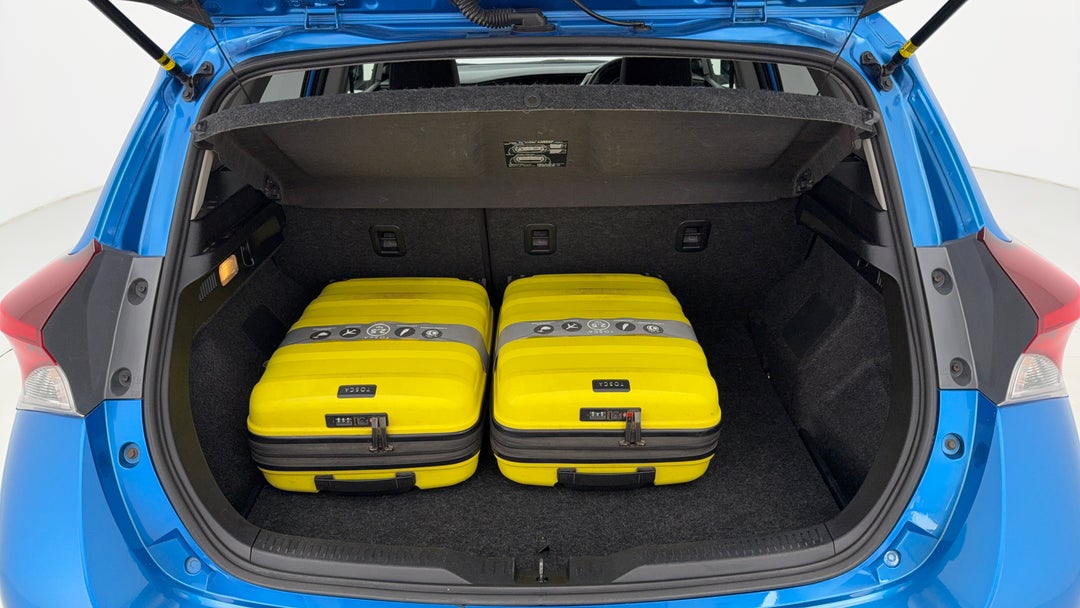 2017 Toyota Corolla Ascent Sport, Automatic, 104443 km, Boot Inside View with Luggage