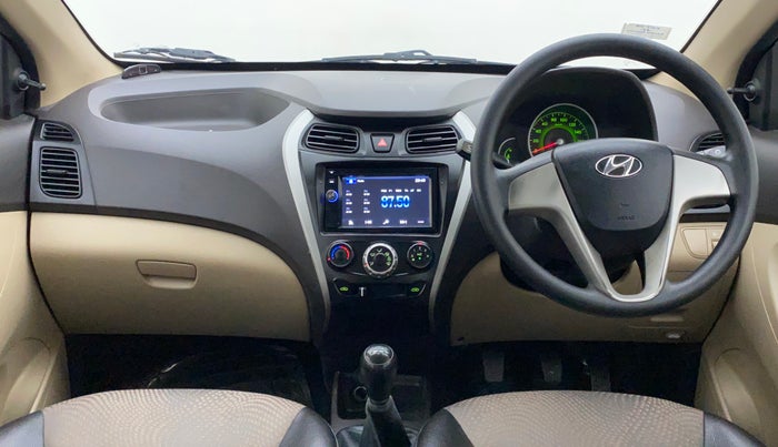 2016 Hyundai Eon SPORTZ, Petrol, Manual, 29,552 km, Dashboard