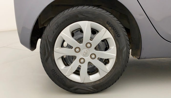 2016 Hyundai Eon SPORTZ, Petrol, Manual, 29,552 km, Right Rear Wheel