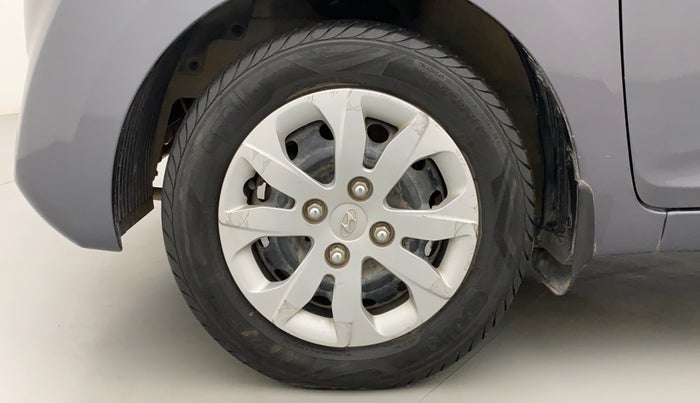 2016 Hyundai Eon SPORTZ, Petrol, Manual, 29,552 km, Left Front Wheel