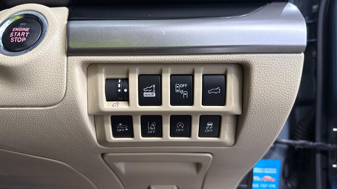 2018 Subaru Outback 2.5i Premium AWD, Automatic, 117105 km, Utility Switches/Buttons