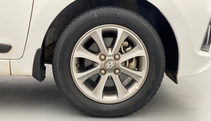 2016 Hyundai Grand i10 ASTA 1.2 (O) VTVT, Petrol, Manual, 87,384 km, Right Front Wheel