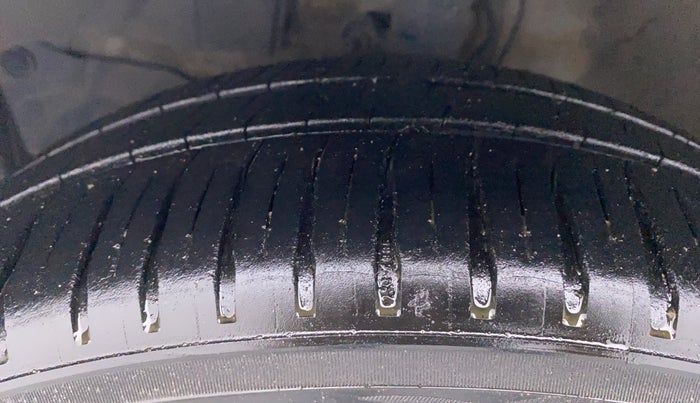 2017 Honda City V MT PETROL, Petrol, Manual, 87,562 km, Left Front Tyre Tread