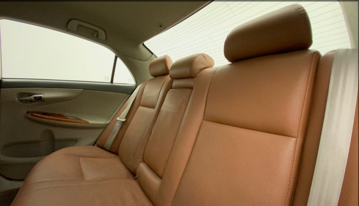 2011 Toyota Corolla Altis G PETROL, Petrol, Manual, 82,699 km, Right Side Rear Door Cabin