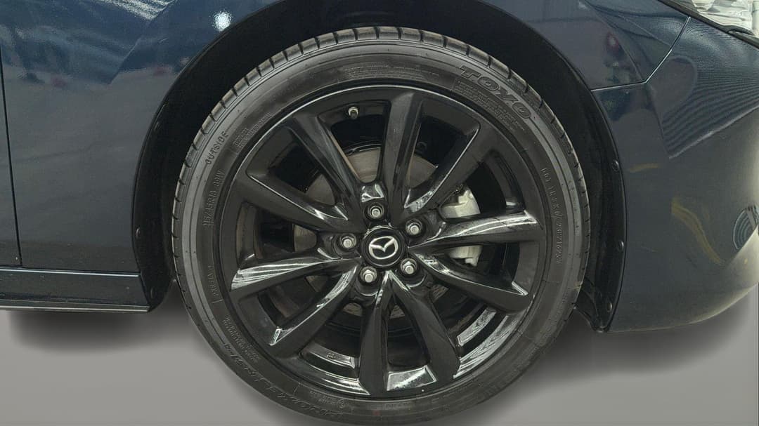 2022 Mazda 3 G25 Evolve Sp, Automatic, 37251 km, Right Front Wheel