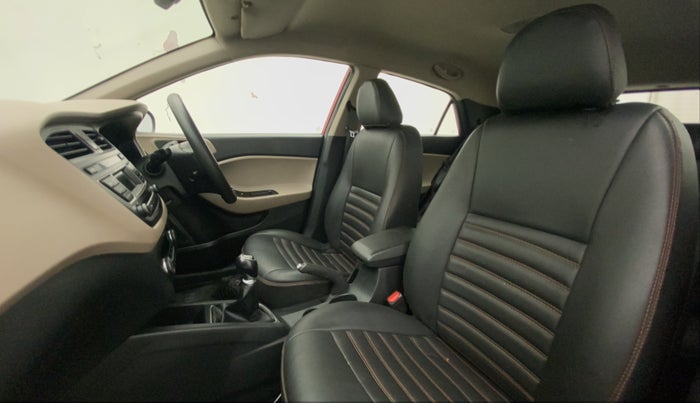 2016 Hyundai Elite i20 ASTA 1.2, Petrol, Manual, 20,501 km, Right Side Front Door Cabin