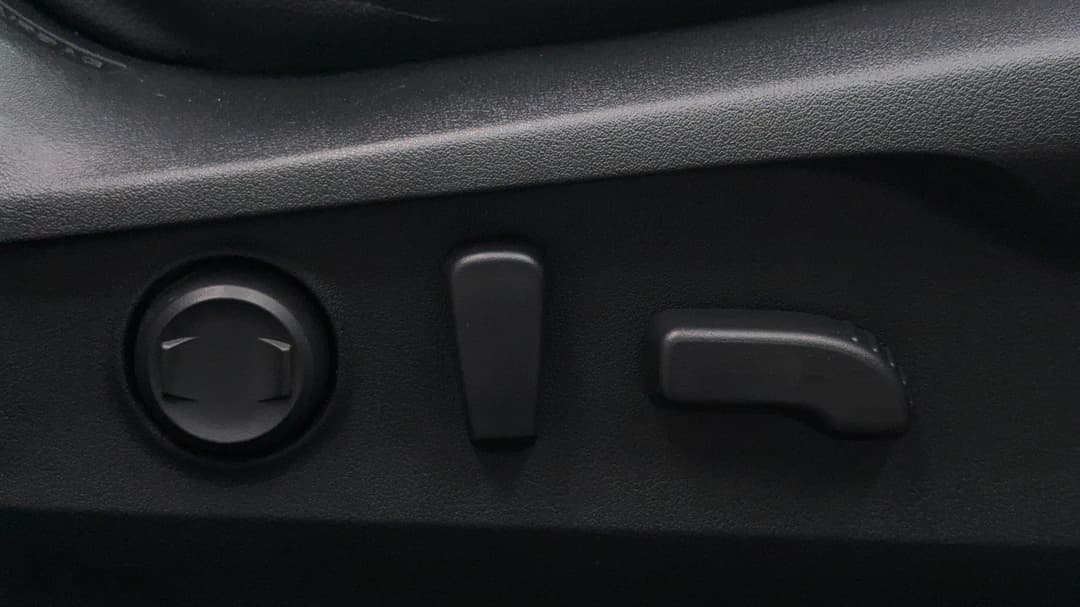 2023 Subaru Outback AWD Sport, Automatic, 40831 km, Drivers Side Adjustment Panel