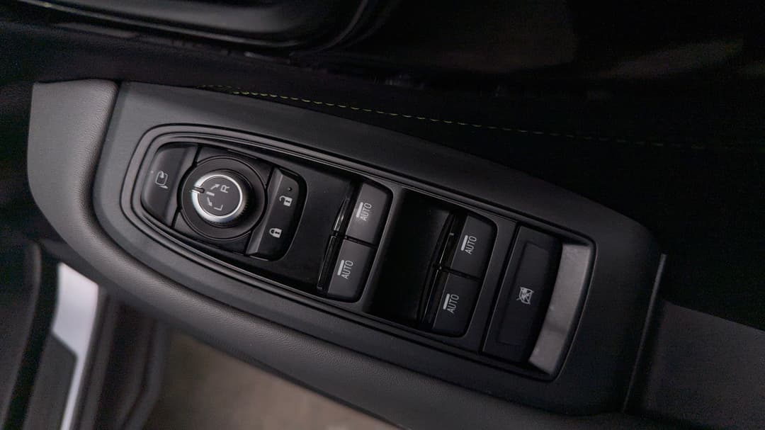 2023 Subaru Outback AWD Sport, Automatic, 40831 km, Drivers Side Door Panel Controls