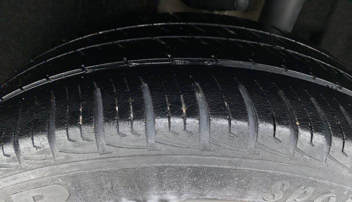 2018 Maruti Vitara Brezza VDI, Diesel, Manual, 72,660 km, Left Rear Tyre Tread