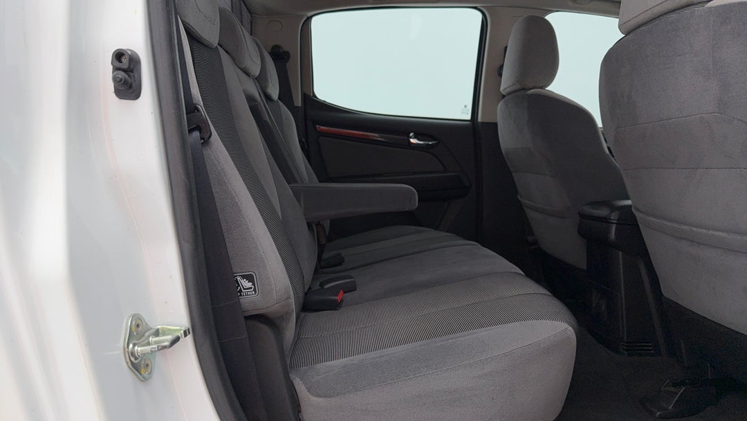 2016 Holden Colorado Ltz (4x4), Manual, 148953 km, Right Side Rear Door Cabin View