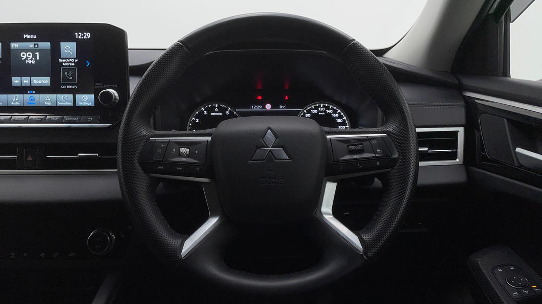 2023 Mitsubishi Outlander Aspire 7 Seat (2wd), Automatic, 13061 km, Steering Wheel Close-up