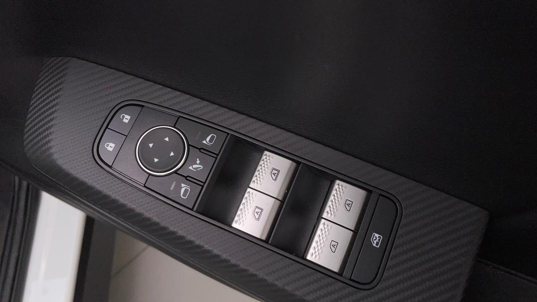 2023 Mitsubishi Outlander Aspire 7 Seat (2wd), Automatic, 13061 km, Drivers Side Door Panel Controls