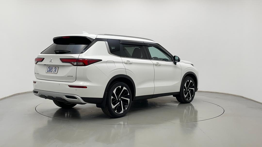 2023 Mitsubishi Outlander Aspire 7 Seat (2wd), Automatic, 13061 km, Right Back Diagonal (45- Degree) View