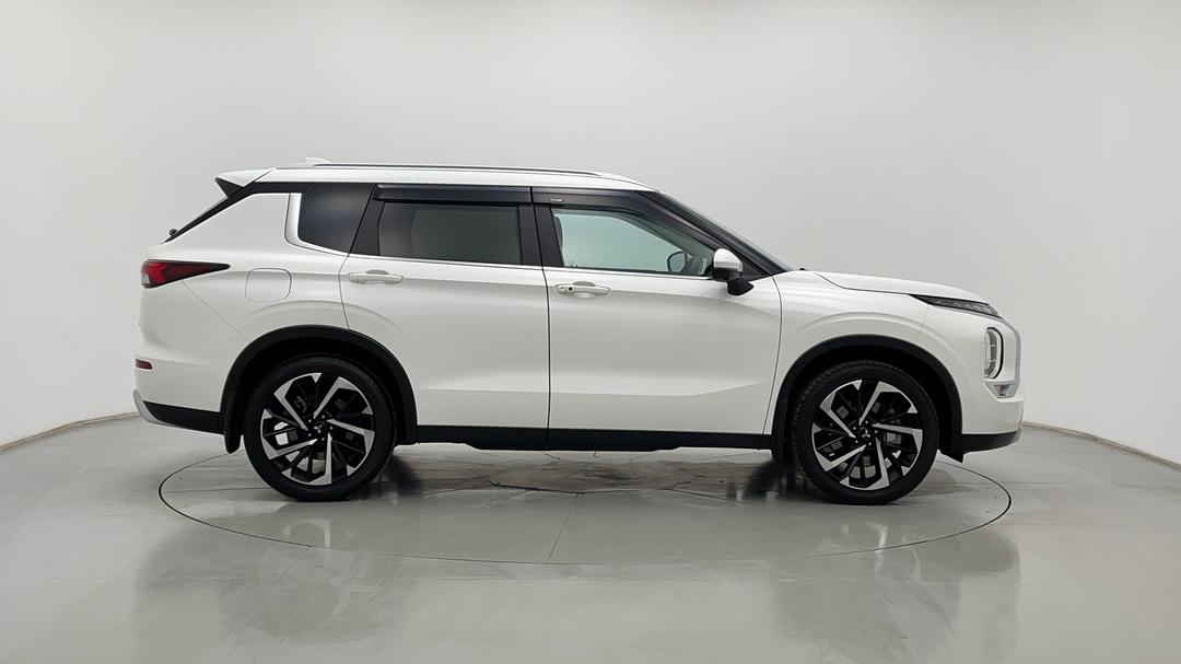 2023 Mitsubishi Outlander Aspire 7 Seat (2wd), Automatic, 13061 km, Right Side View