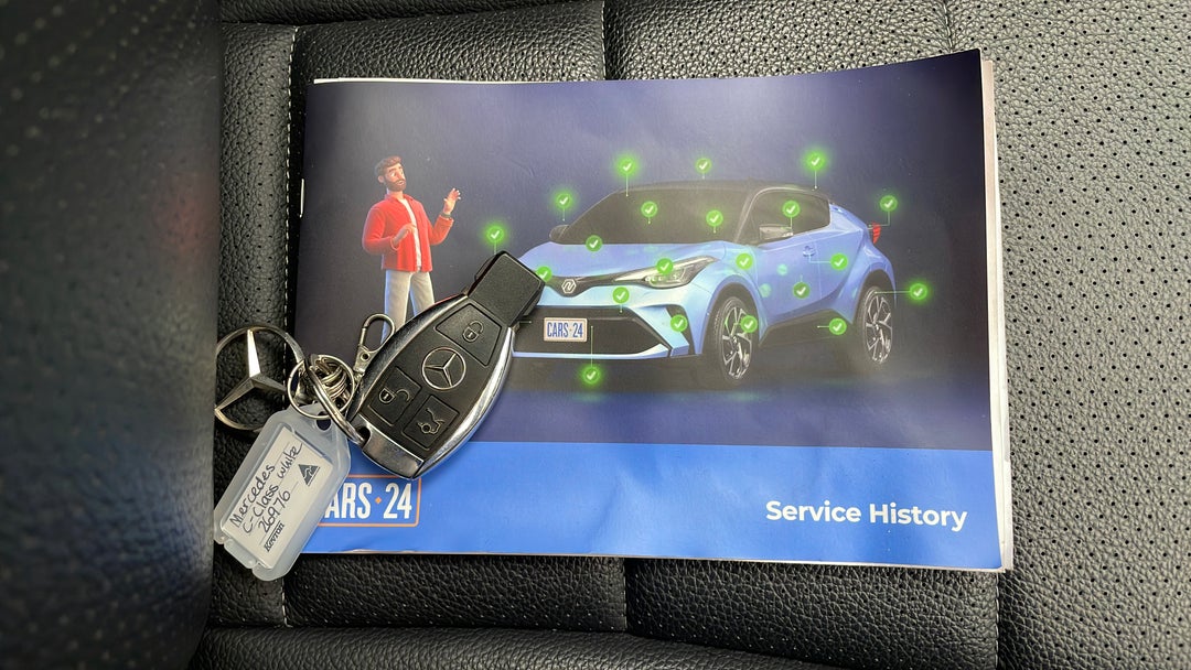 2017 Mercedes-benz C200 C200, Automatic, 102422 km, Key Close-up